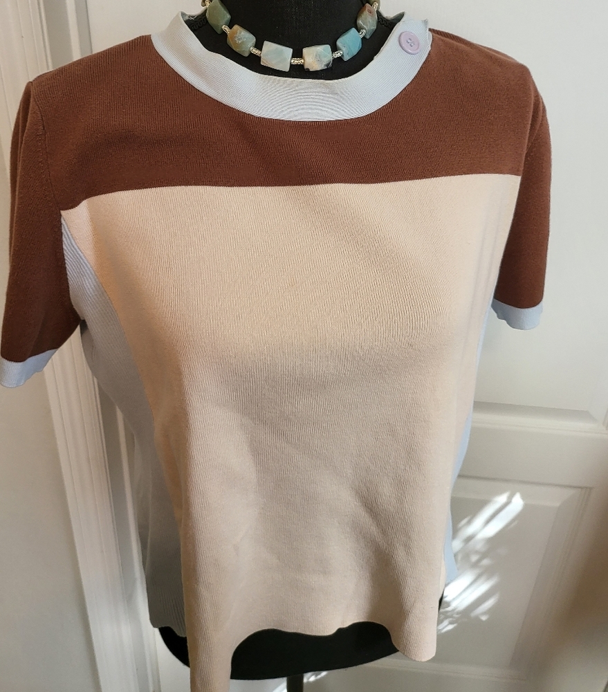 VINTAGE 90s/Y2K STYLE TOP SIZE XL BUT REALLY LOOKS LIKE A MEDIUM